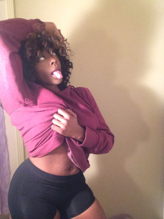 belle-black-salope-du-71-nue-en-photo