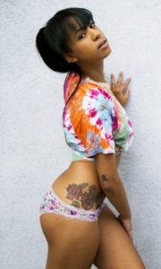 belle-chatte-de-black-du-64-sexy-et-salope