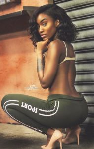 image-de-suceuse-black-du-21-nue-porno