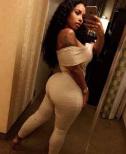 image-de-suceuse-black-du-89-nue-porno