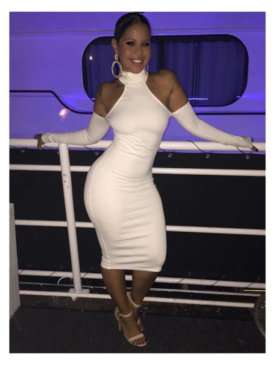 nue-porno-fille-black-ultra-sexy-plan-cul-dans-le-35