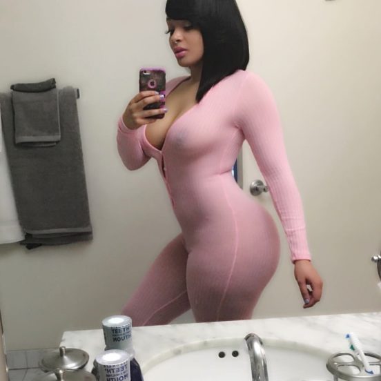 sexy-black-du-19-nue-suceuse