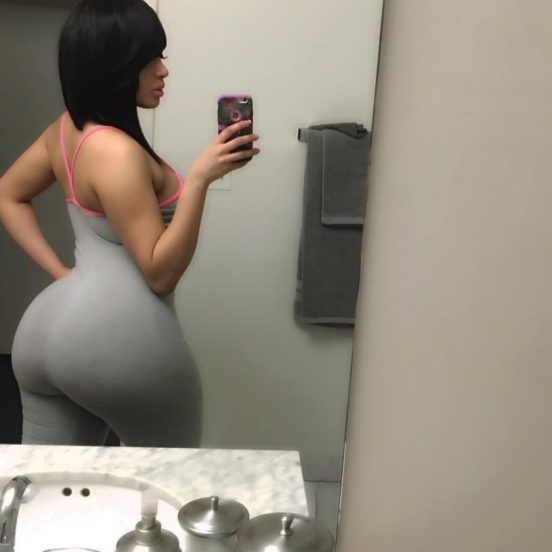 sexy-black-du-21-nue-suceuse