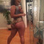 belle africaine du 34 en exhib sexy