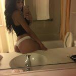 belle africaine du 40 en exhib sexy