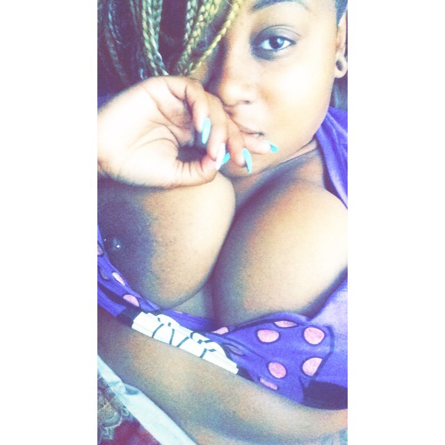 femme africaine du 30 nue en photo