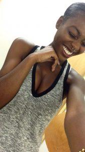 femme sexy africaine du 80 en photo