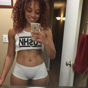 sexy africaine du 93 en photo torride