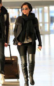 images-femmes-cuissardes-cuir-029
