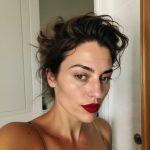 femmes-en-cuissardes-cuir-photos-005