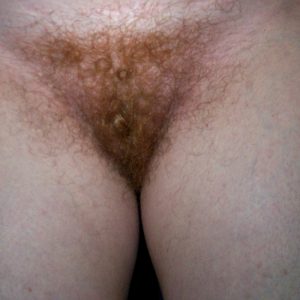 Belle fille du 42 sex poilus coquine