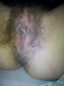 beau sexe velu de meuf chaude du 84