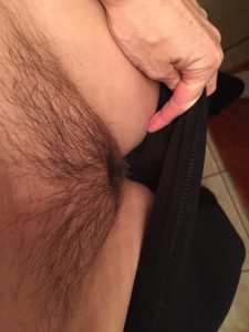 femme du 46 avec vagin velu en image