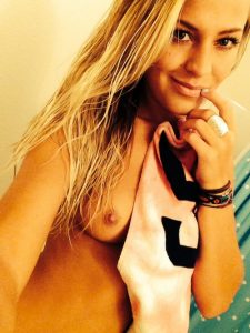 snap-de-cochonne-nue-dans-le-72