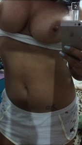 fille-du-57-se-met-nue-en-photo-sur-snap-hot