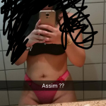 fille-du-63-se-met-nue-en-photo-sur-snap-hot