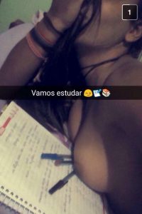 plan-cul-snap-dans-le-23-avec-fille-nue-hot