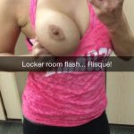 plan-cul-snap-dans-le-74-avec-fille-nue-hot