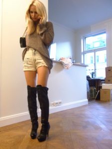 photos-femmes-bottes-cuissardes-14