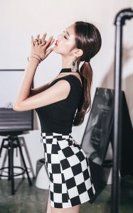 femme du 86 sexy en lingerie érotique