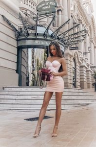 fille du 65 envoie photo sexy